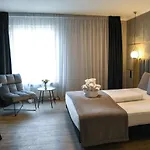 Hotel Zum Weissen Ross 3*