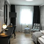Zum Weissen Ross Hotel 3*