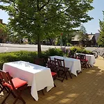 Zum Weissen Ross Hotel