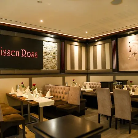 Отель Zum Weissen Ross 3*