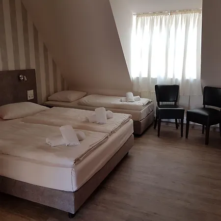 Zum Weissen Ross 3* Делич