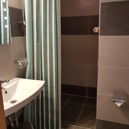 Zum Weissen Ross Hotel