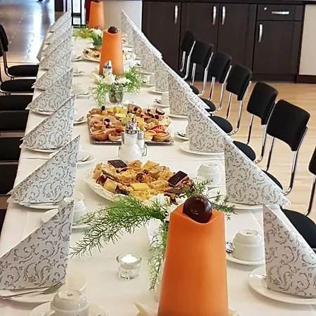 Отель Zum Weissen Ross Делич