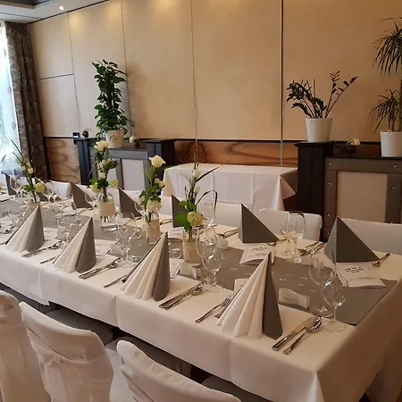 Zum Weissen Ross Hotel Delitzsch