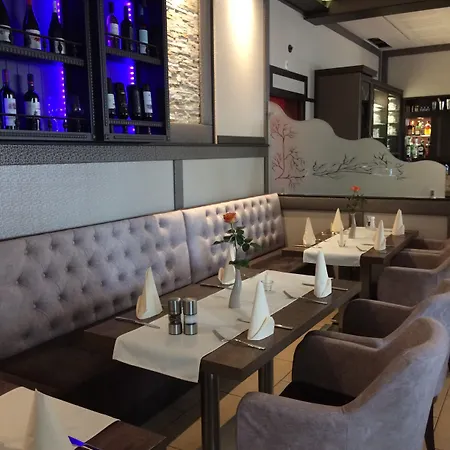 Zum Weissen Ross Hotel