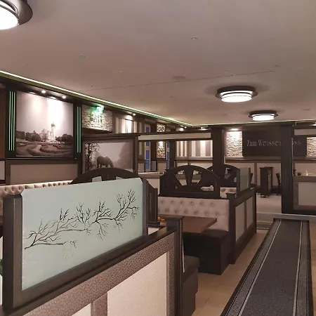 Zum Weissen Ross Отель 3*