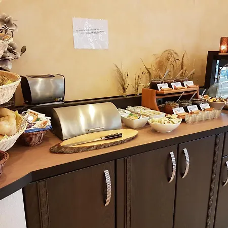 Zum Weissen Ross Отель Делич