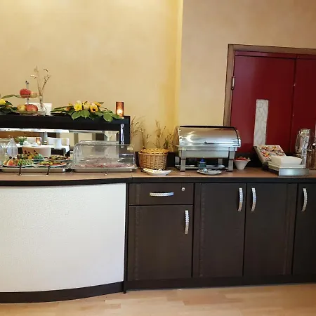 Zum Weissen Ross 3* Делич