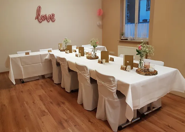 Zum Weissen Ross فندق 3*