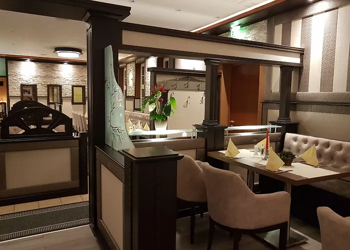 Zum Weissen Ross فندق