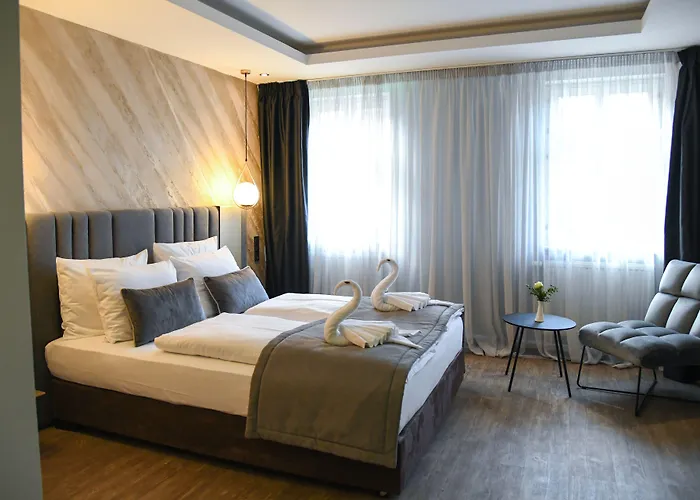 فندق Zum Weissen Ross 3*